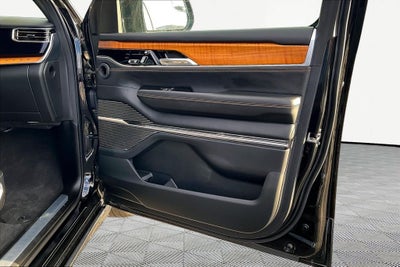 2023 Jeep Grand Wagoneer L Series III