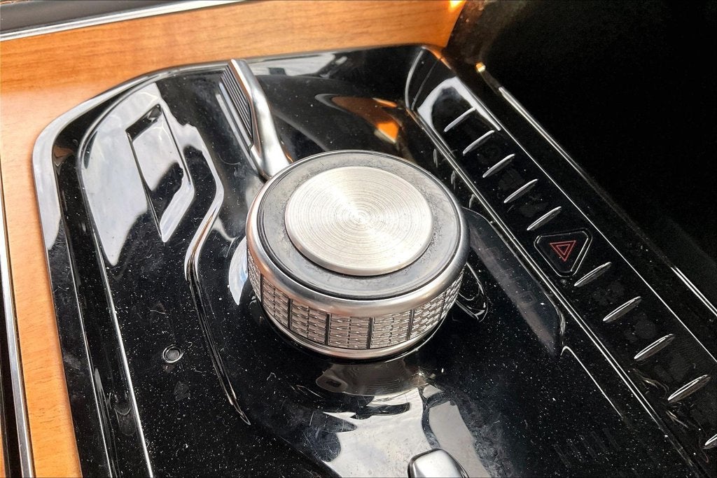 2023 Jeep Grand Wagoneer L Series III