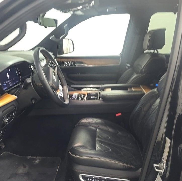 2023 Jeep Grand Wagoneer L Series III