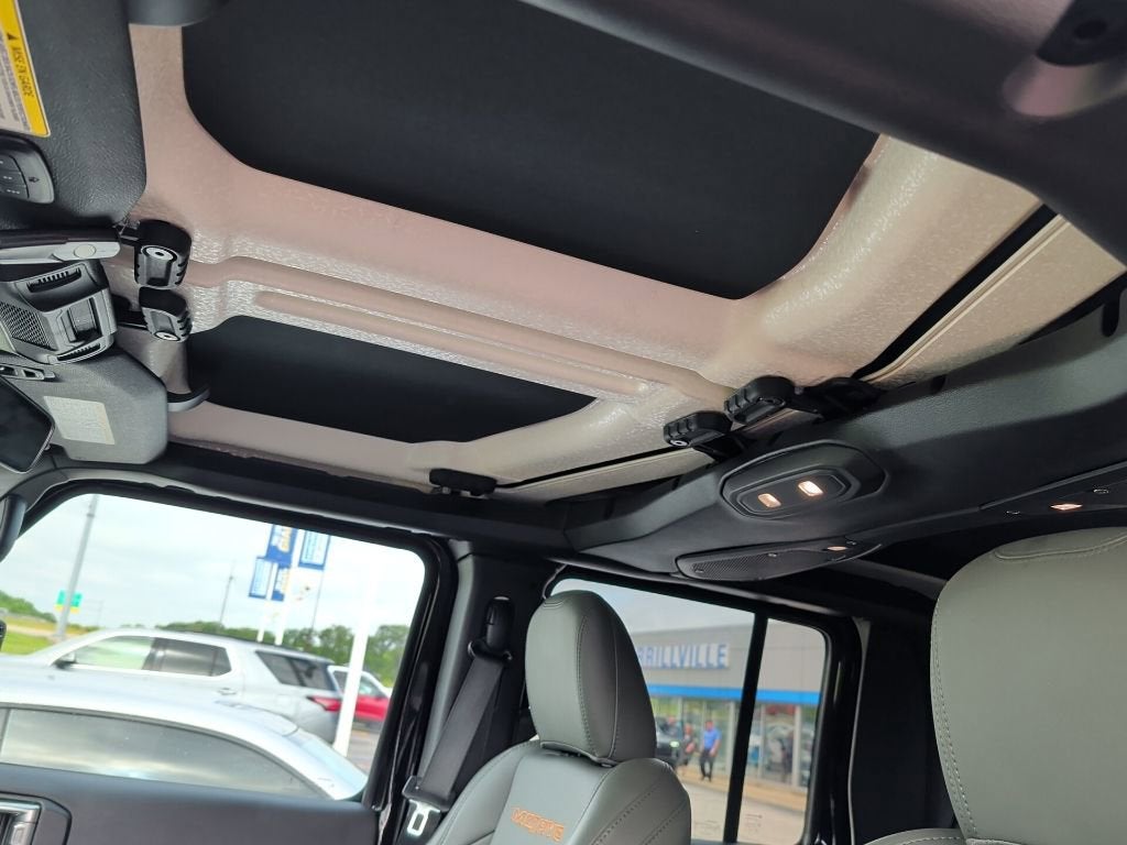 2024 Jeep Gladiator Mojave X