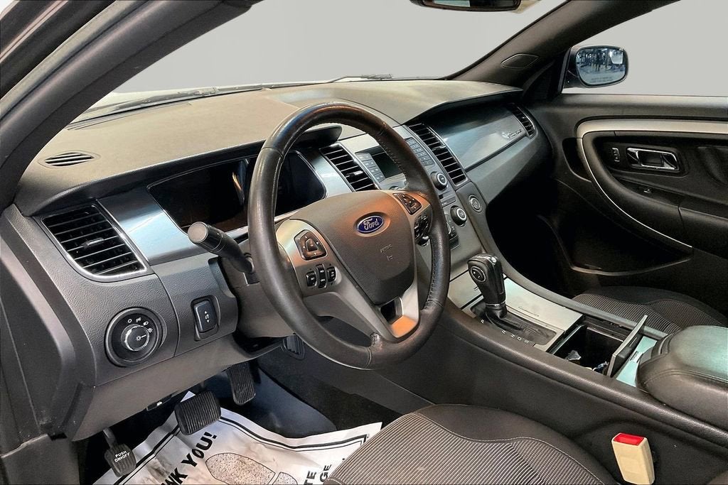 2017 Ford Taurus SEL