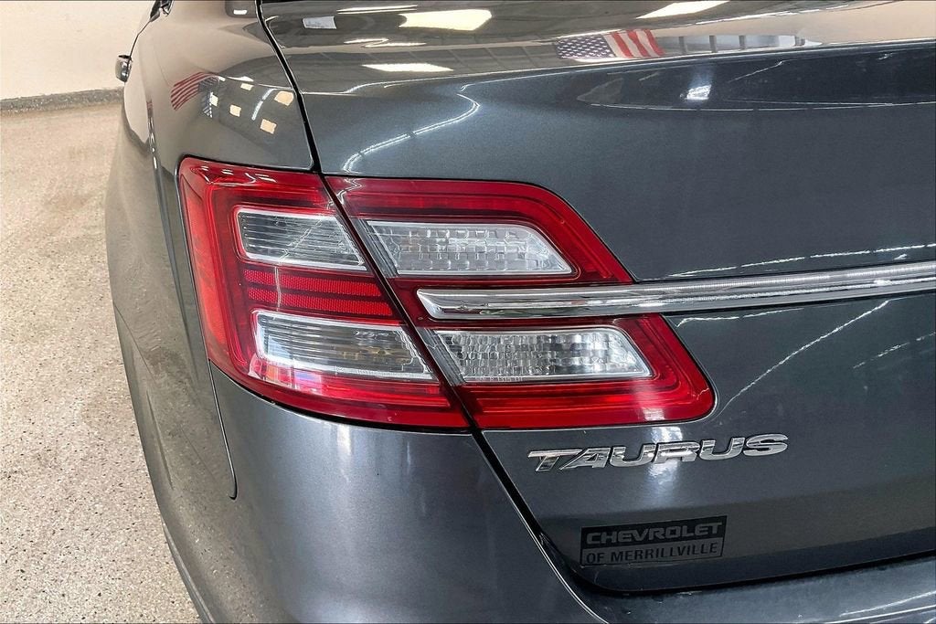 2017 Ford Taurus SEL