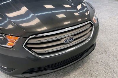 2017 Ford Taurus SEL