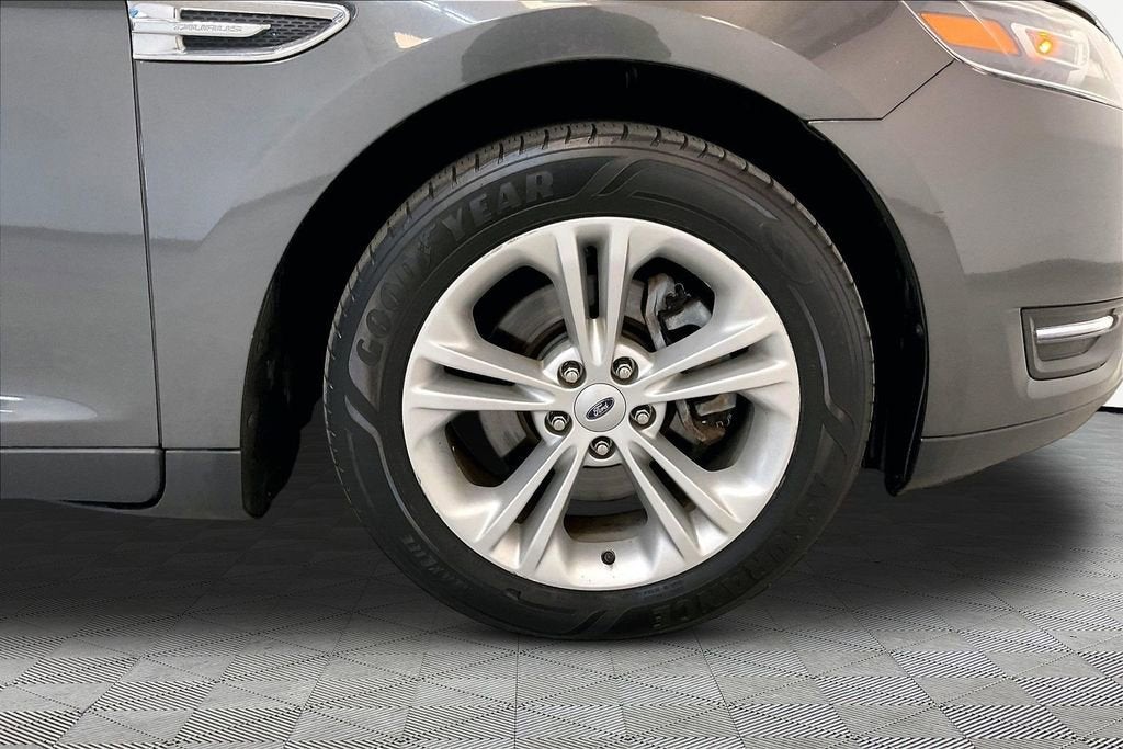 2017 Ford Taurus SEL