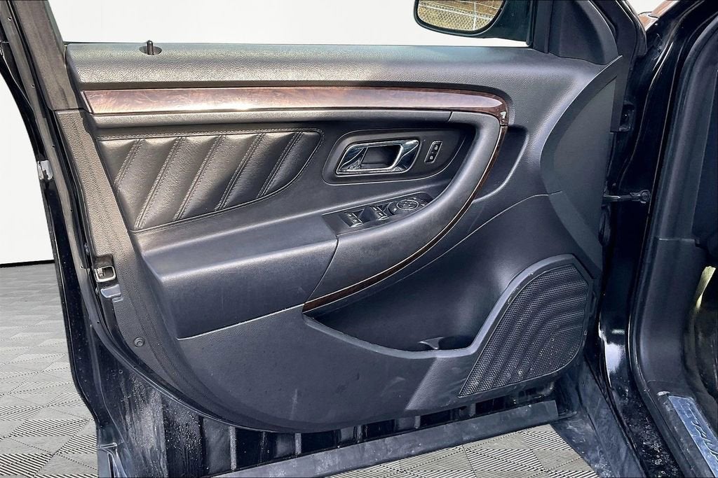 2015 Ford Taurus Limited