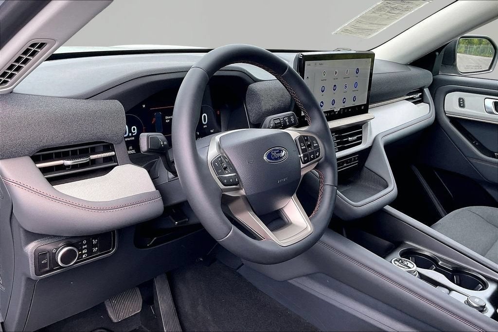 2026 Ford Explorer Active w/100A Pkg
