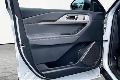 2026 Ford Explorer Active w/100A Pkg