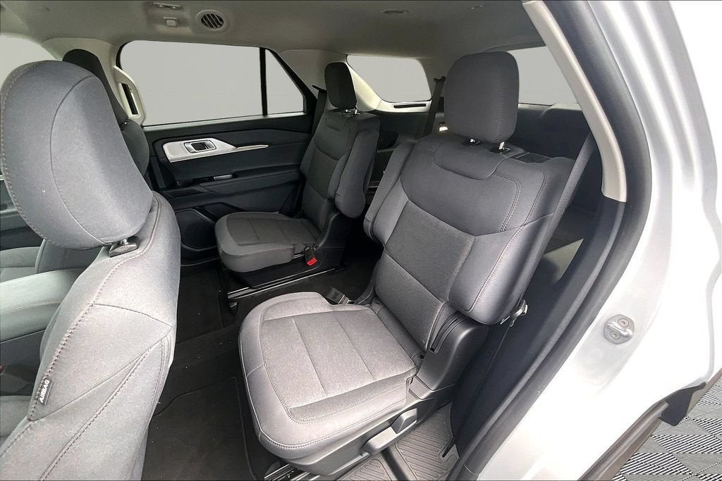 2026 Ford Explorer Active w/100A Pkg