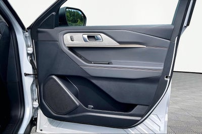 2026 Ford Explorer Active w/100A Pkg
