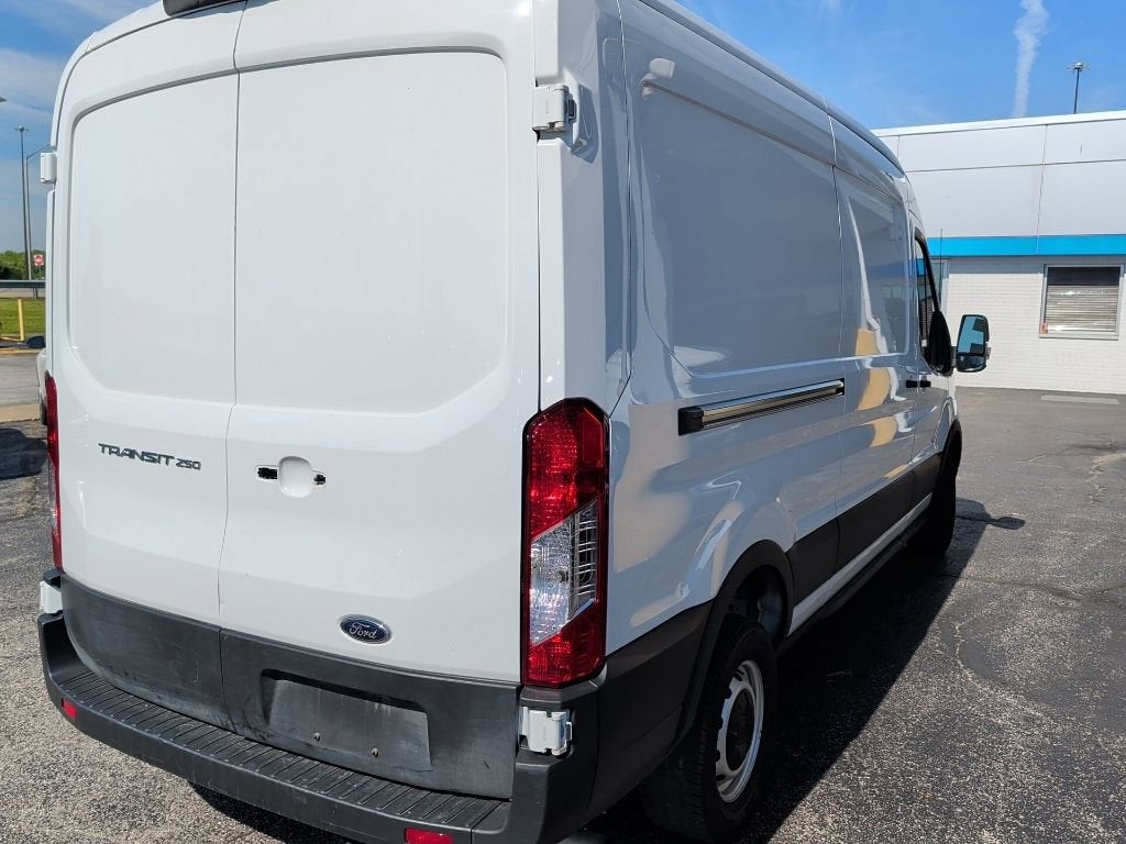 2023 Ford Transit Cargo Van T250 MD RF RWD