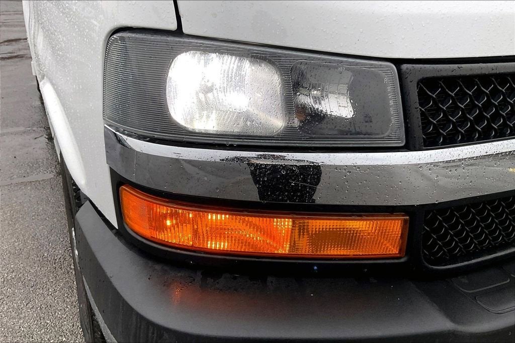 2018 Chevrolet Express Passenger 3500 LT