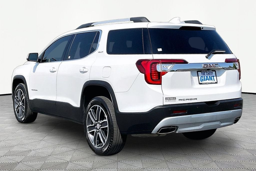 2023 GMC Acadia SLT
