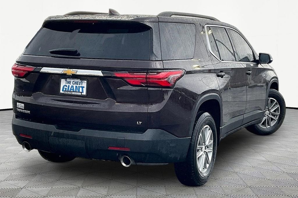 2023 Chevrolet Traverse LT Cloth