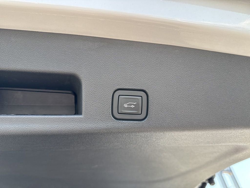 2024 Chevrolet Traverse Premier