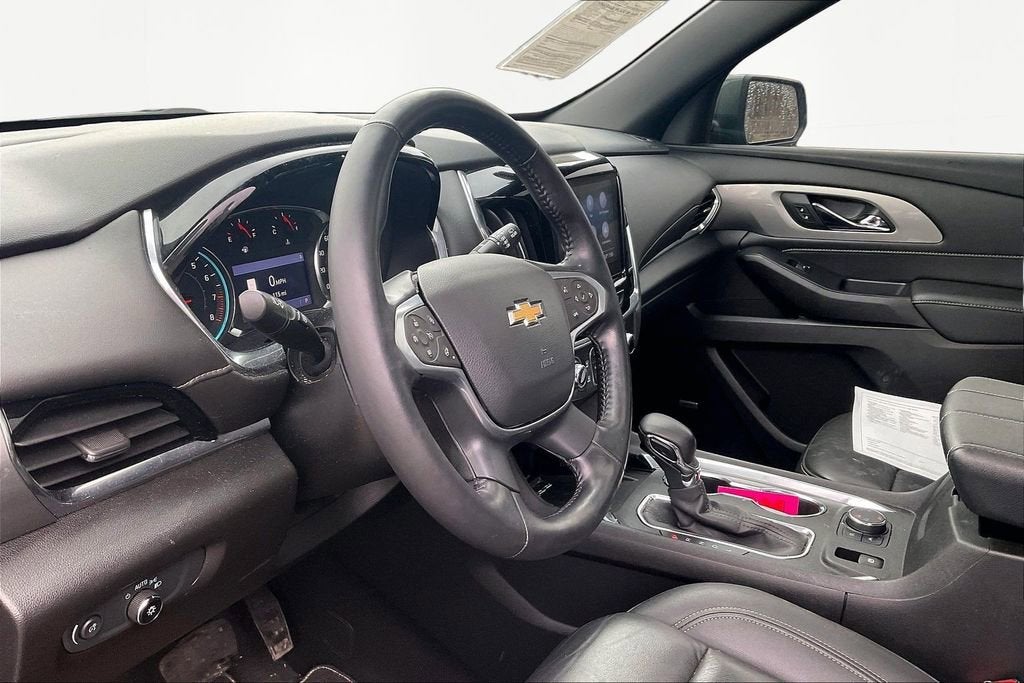2022 Chevrolet Traverse LT Leather