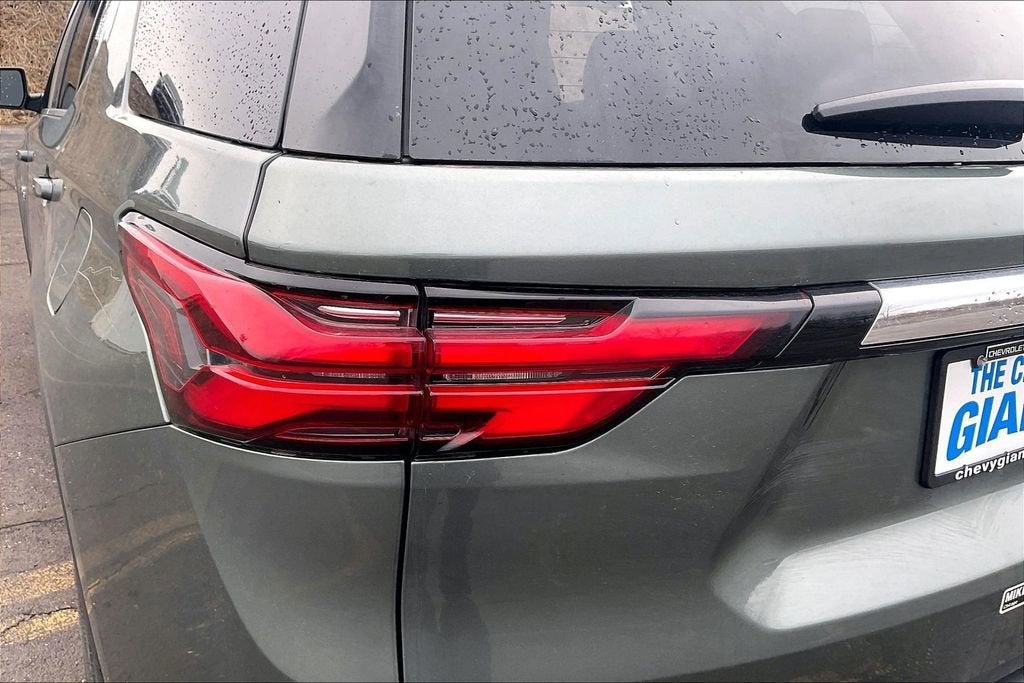 2022 Chevrolet Traverse LT Leather