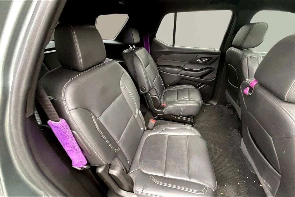 2022 Chevrolet Traverse LT Leather