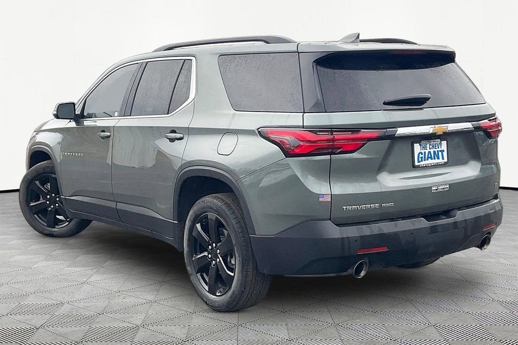 2022 Chevrolet Traverse LT Leather
