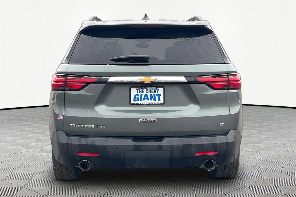 2022 Chevrolet Traverse LT Leather
