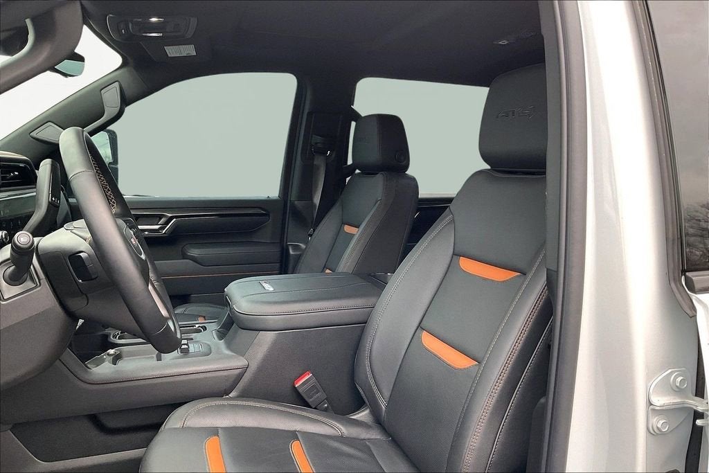 2025 GMC Sierra 3500 HD AT4