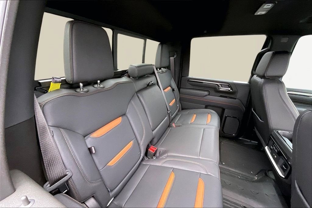 2025 GMC Sierra 3500 HD AT4