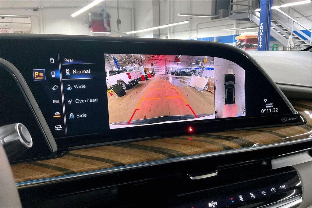 2023 Cadillac Escalade Sport Platinum