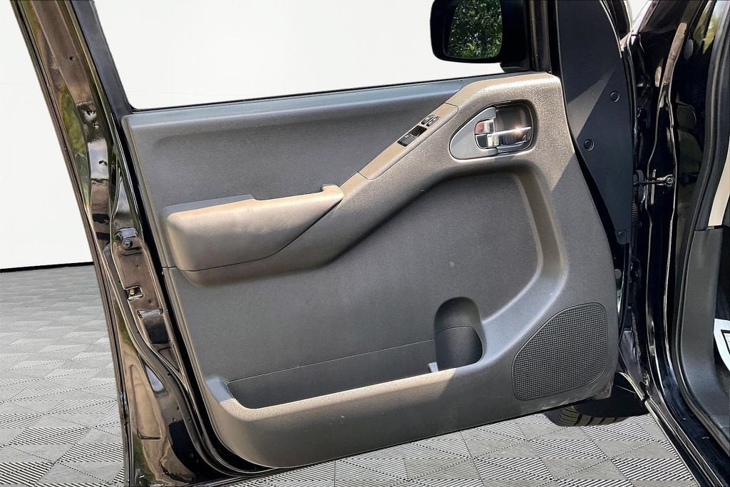 2012 Nissan Frontier SV
