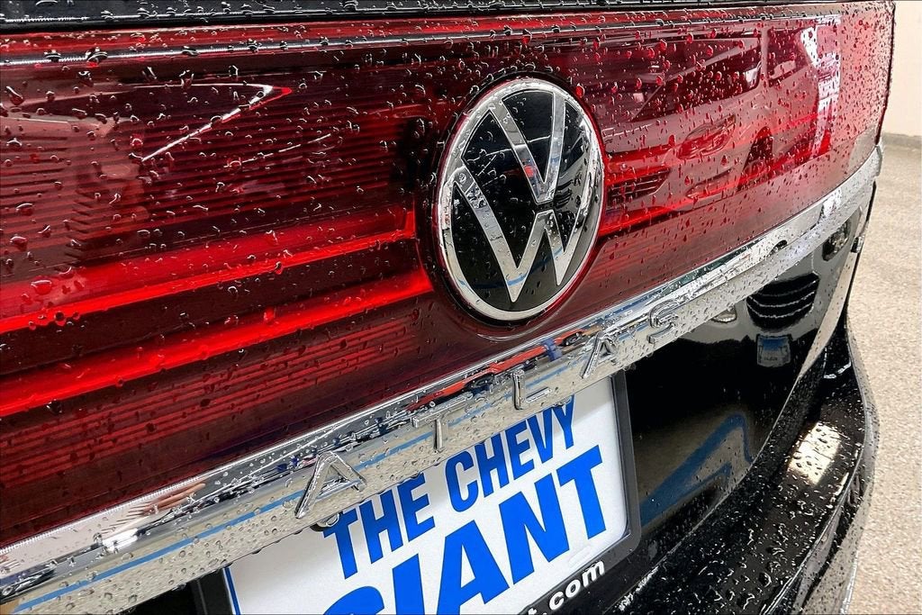 2024 Volkswagen Atlas 2.0T SE