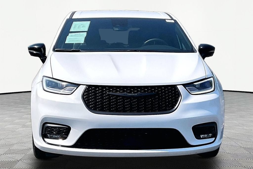 2024 Chrysler Pacifica Hybrid S Appearance Pkg