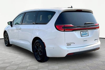 2024 Chrysler Pacifica Hybrid S Appearance Pkg