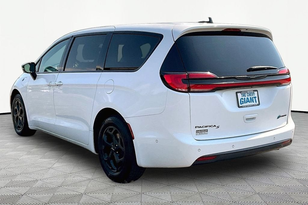 2024 Chrysler Pacifica Hybrid S Appearance Pkg