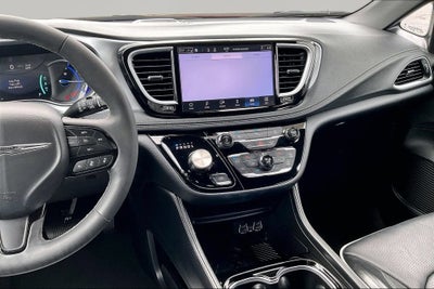 2025 Chrysler Pacifica Hybrid Premium S Appearance Pkg