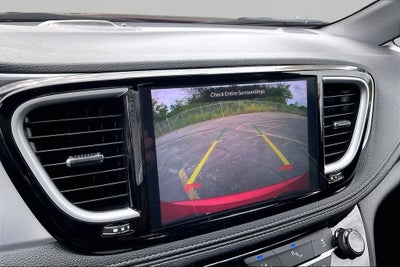 2025 Chrysler Pacifica Hybrid Premium S Appearance Pkg