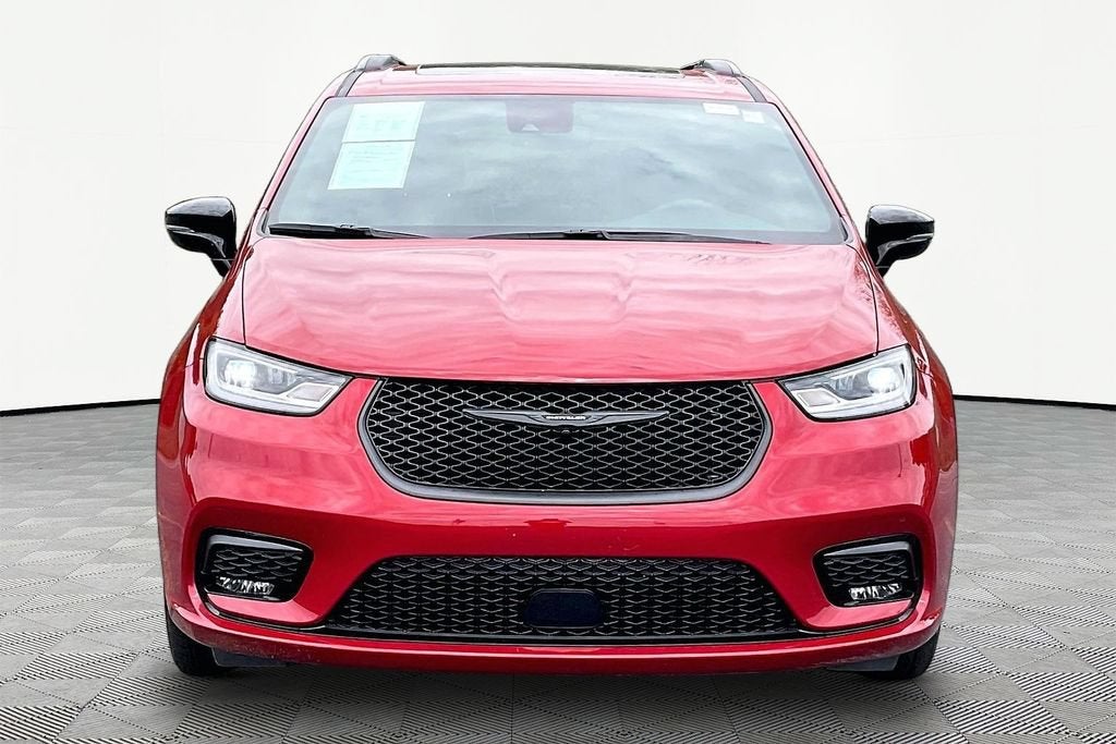 2025 Chrysler Pacifica Hybrid Premium S Appearance Pkg