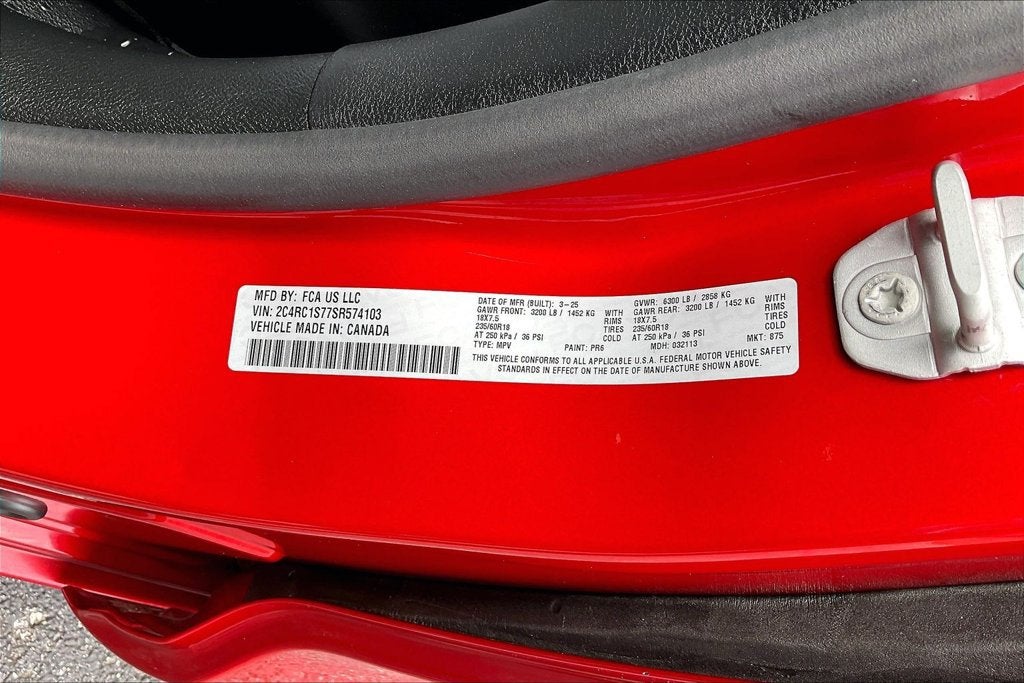 2025 Chrysler Pacifica Hybrid Premium S Appearance Pkg
