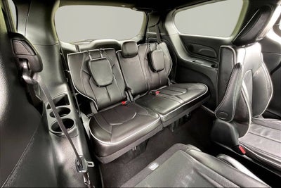 2025 Chrysler Pacifica Hybrid Premium S Appearance Pkg