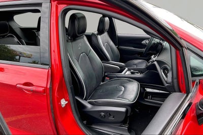 2025 Chrysler Pacifica Hybrid Premium S Appearance Pkg