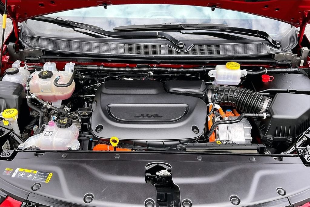 2025 Chrysler Pacifica Hybrid Premium S Appearance Pkg