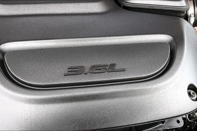 2025 Chrysler Pacifica Hybrid Premium S Appearance Pkg
