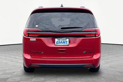2025 Chrysler Pacifica Hybrid Premium S Appearance Pkg