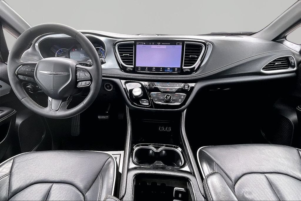 2025 Chrysler Pacifica Hybrid Premium S Appearance Pkg