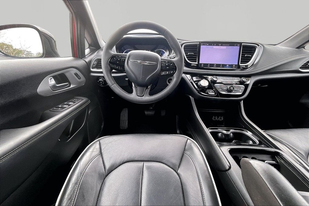 2025 Chrysler Pacifica Hybrid Premium S Appearance Pkg