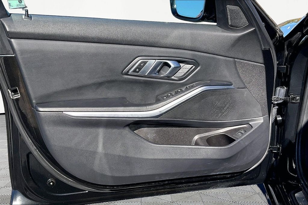 2023 BMW 3 Series 330i xDrive