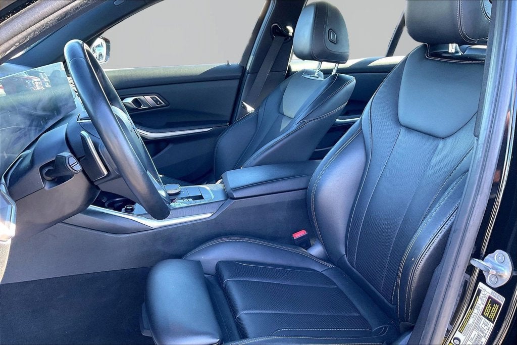 2023 BMW 3 Series 330i xDrive