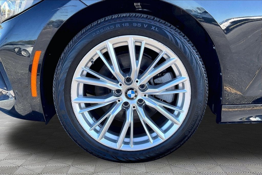 2023 BMW 3 Series 330i xDrive