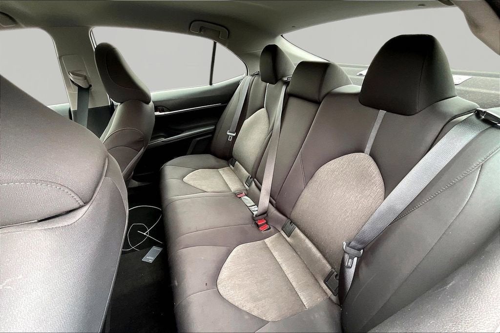 2021 Toyota Camry Hybrid LE