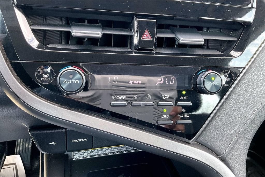 2021 Toyota Camry Hybrid XSE