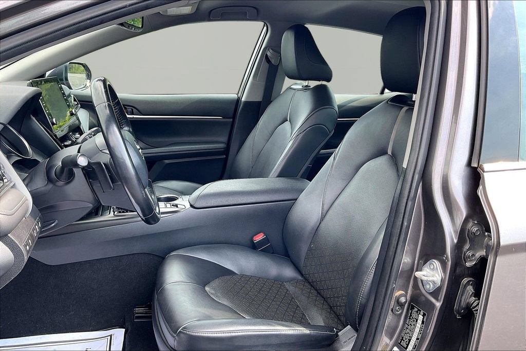 2021 Toyota Camry Hybrid XSE