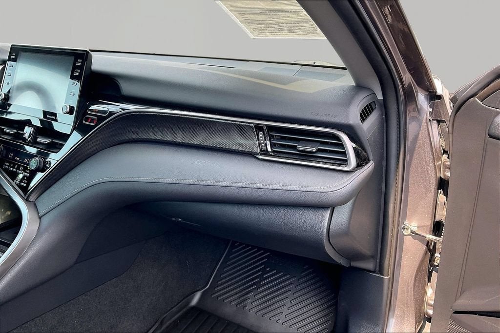 2021 Toyota Camry Hybrid XSE