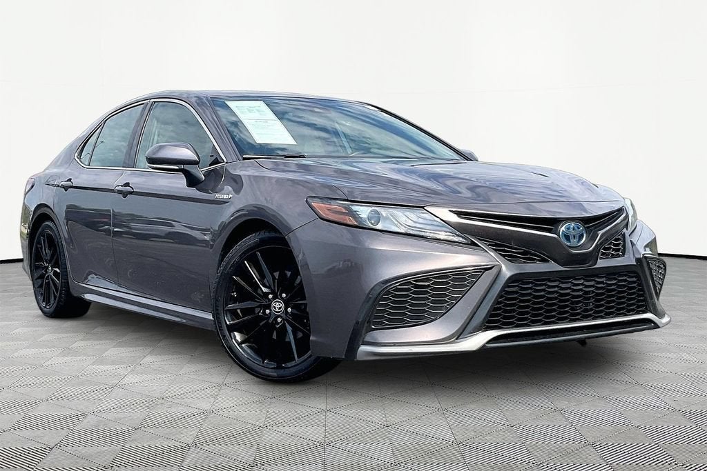 2021 Toyota Camry Hybrid XSE